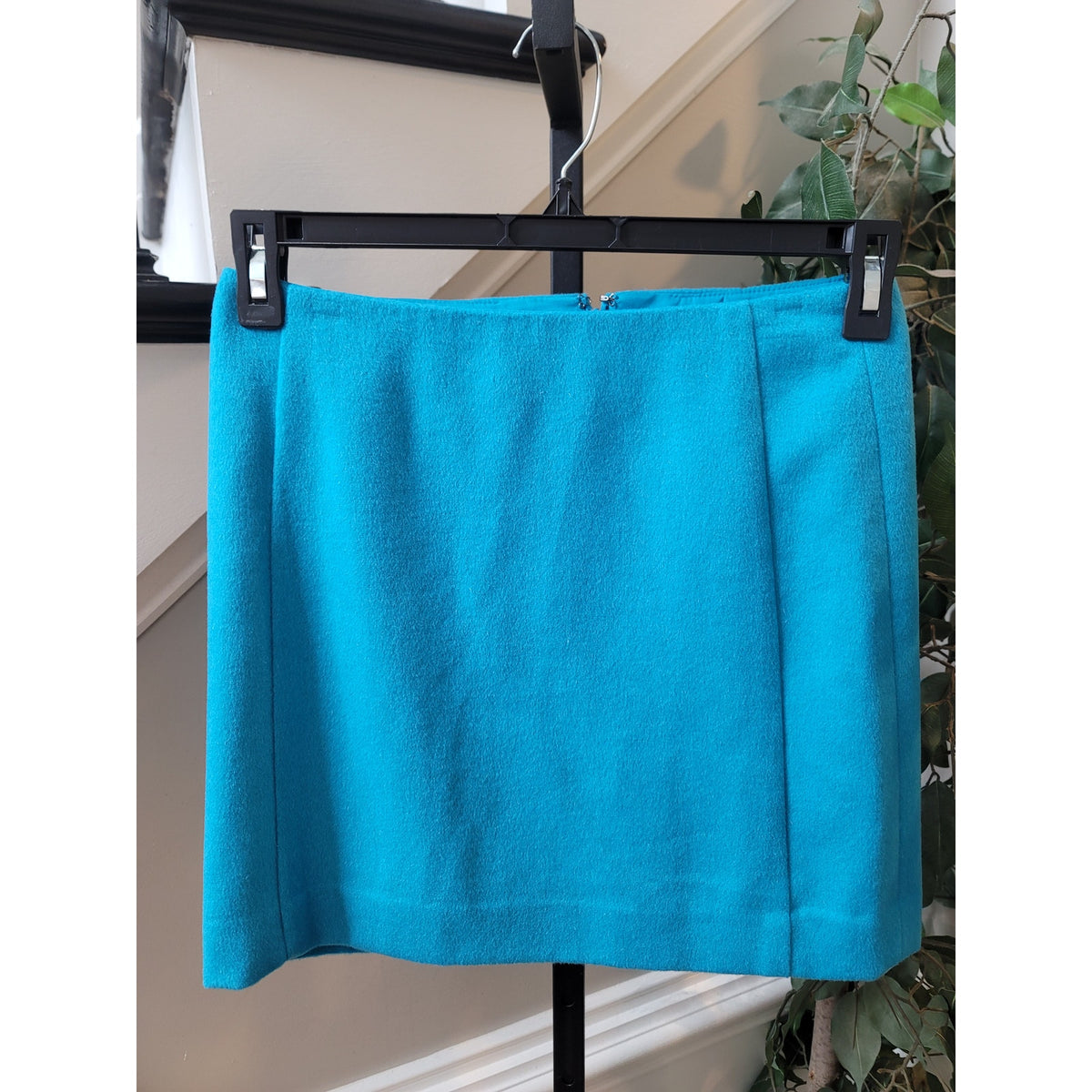 The Limited Mini Skirt Women's Size 0 Blue Fully Lined Back Zipper Straight Cut
