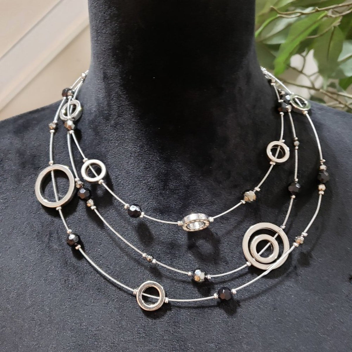 Cookie Lee Womens Silver & Black Beaded Galaxy Fashion Jewellery Necklace