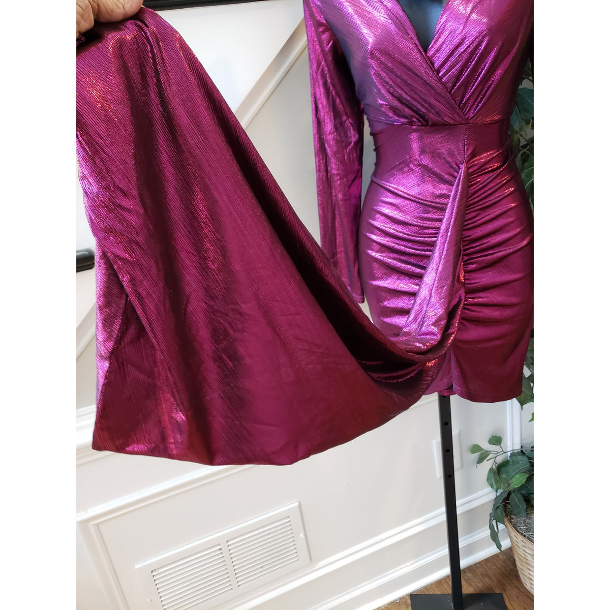 Women's Wrap Dress Small Purple Metallic Tight Waist Ruched Back Zip Deep V Neck