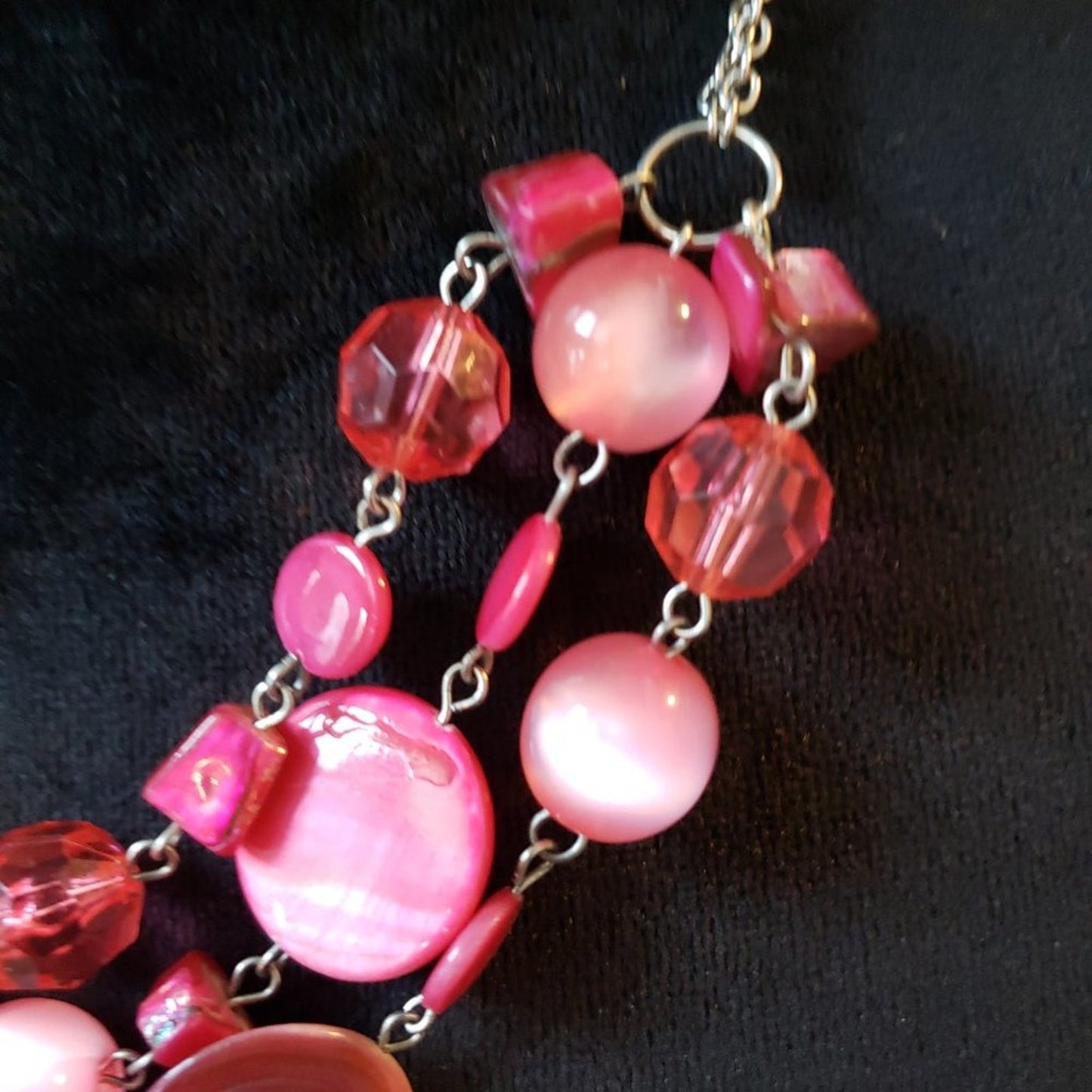 Womens Fashion Pink Red Glass Round Beaded Collar Necklace with Lobster Clasp