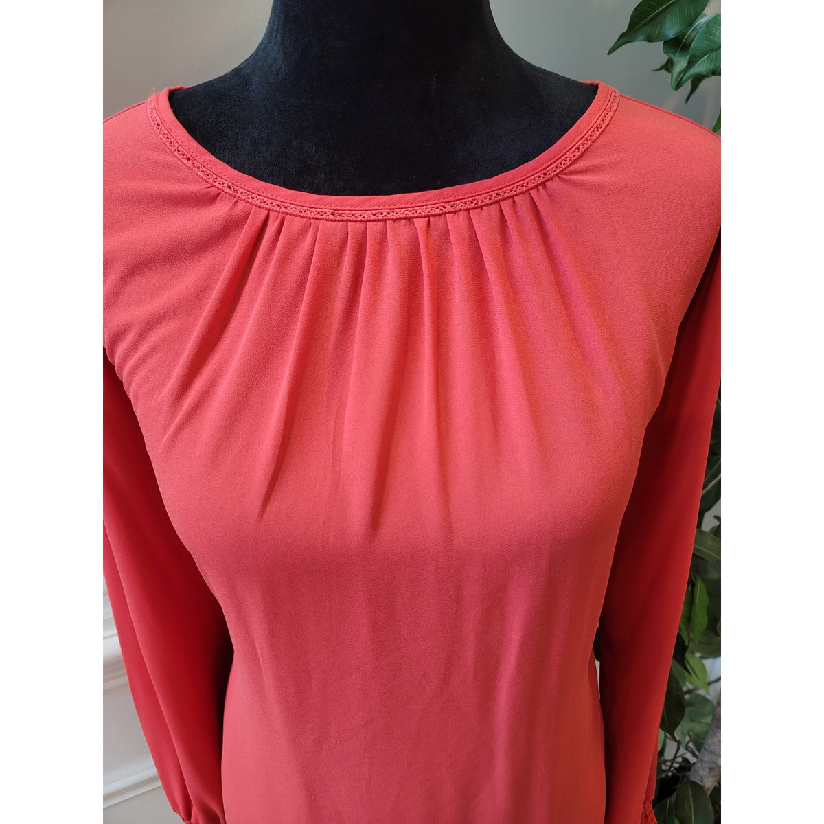 Loft Blouse S Red Ruched Boat Curved Hem Keyhole Back Bishop Sleeve Pullover