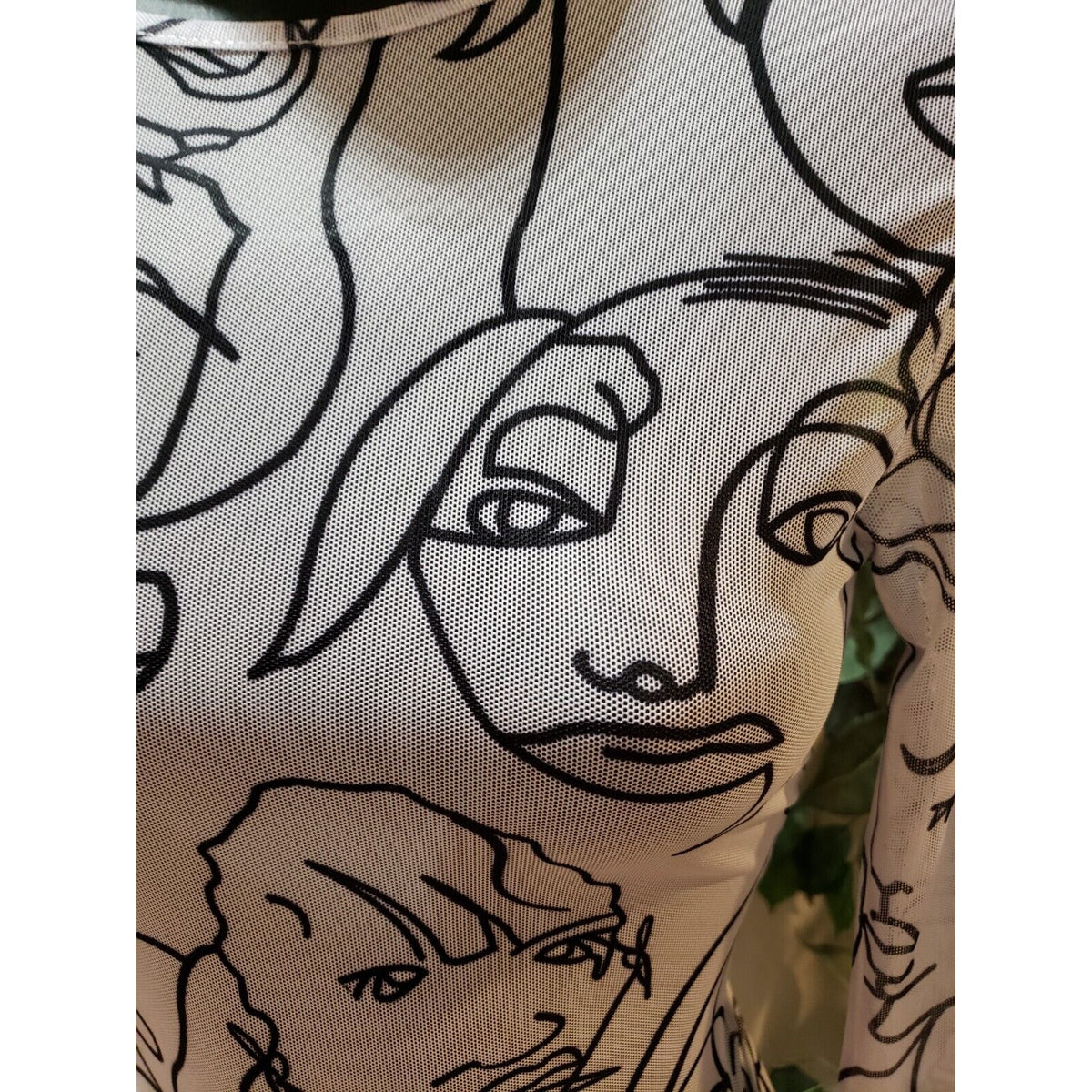 Le Runway Culture Women's White Face Print Crew Neck Long Sleeve Sheath Dress S