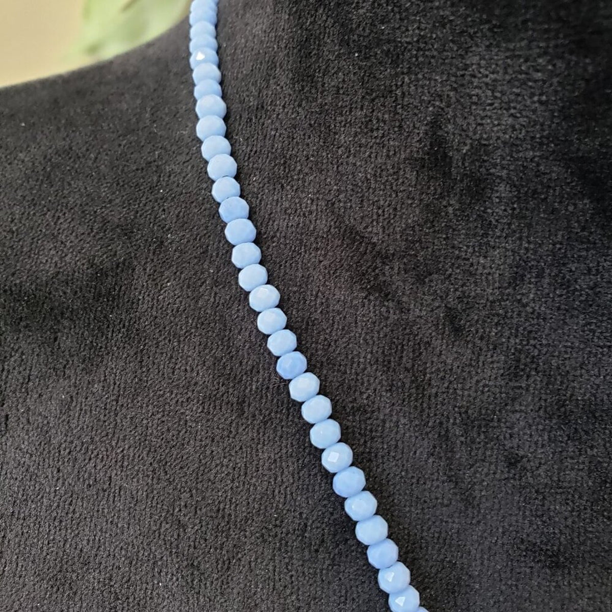 Women Fashion Blue Jade Beaded Heart Pendant Necklace Jewelry with Lobster Clasp