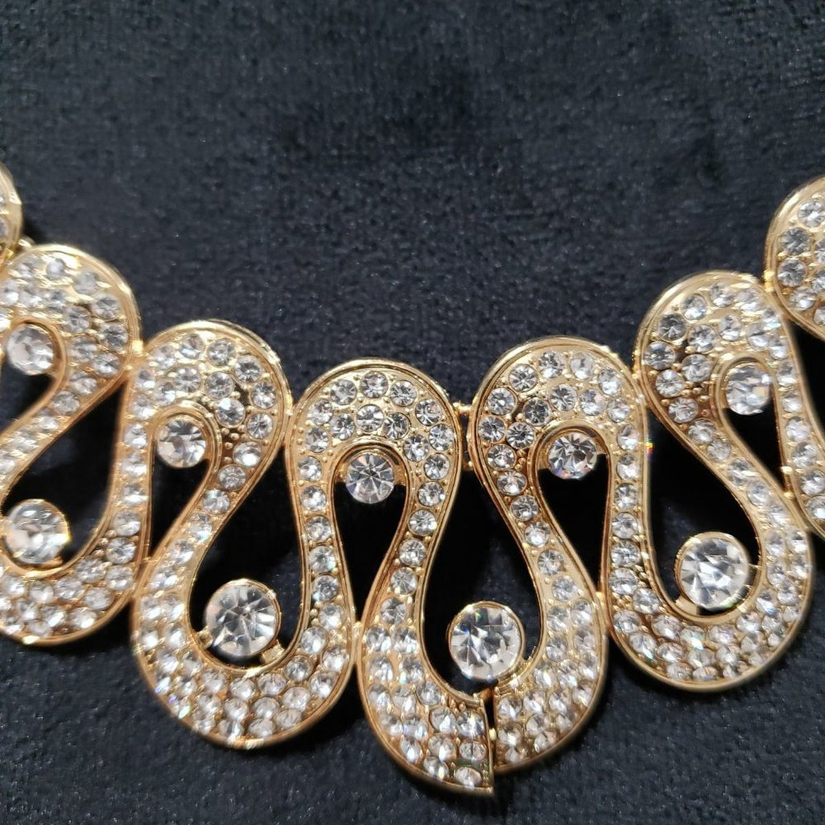 Womens Gold Tone Rhinestones Snake Shaped Collar Necklace with Lobster Clasp
