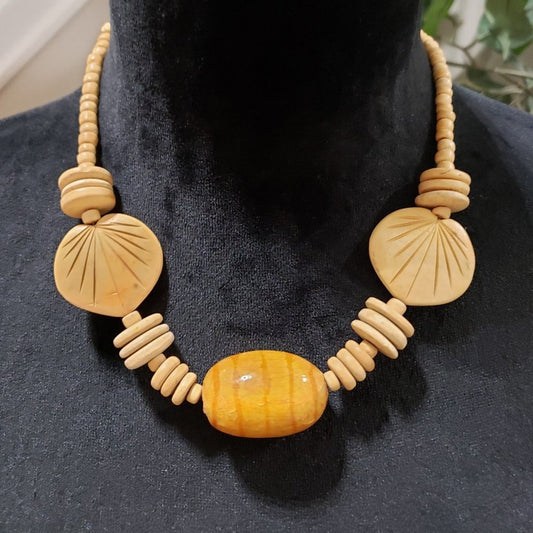 Womens Fashion Carved Wooden Leaf Chunky Beaded Necklace with Magnetic Clasp