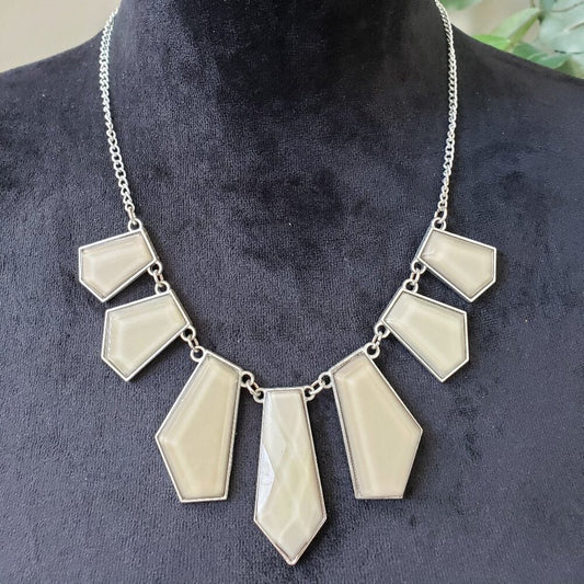 Womens Beige Classic Taupe Bib Geometric Choker Necklace with Lobster Clasp