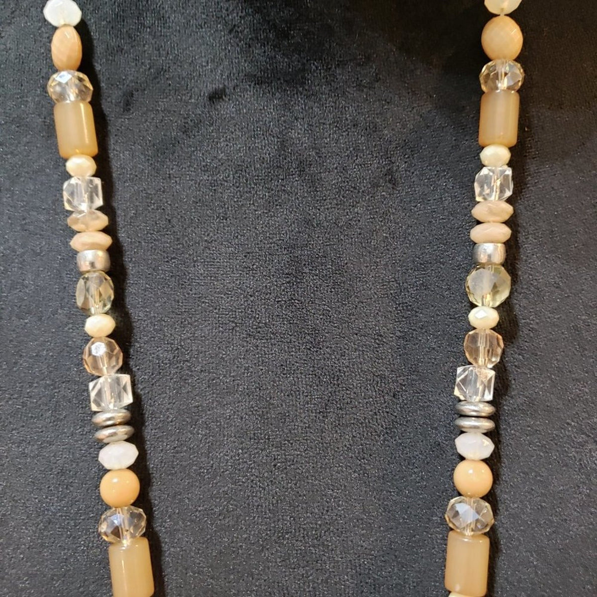 Womens Fashion Clear Cloudy Translucent Beads Collar Necklace with Lobster Clasp