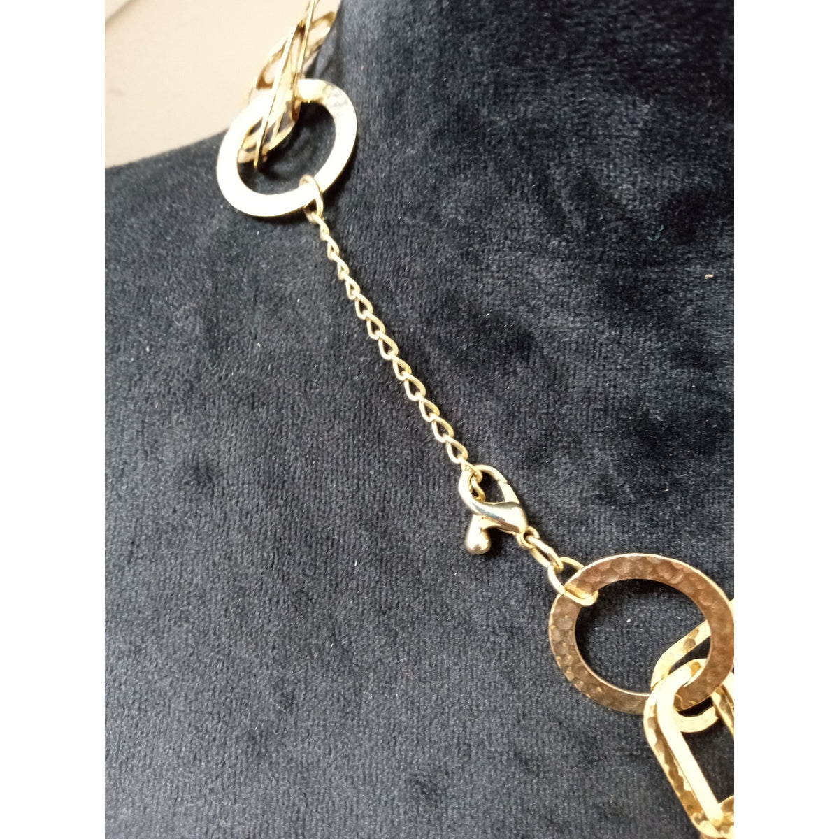 Gold Tone Triple Layer Hammered Link Chain Statement Lightweight Necklace Collar