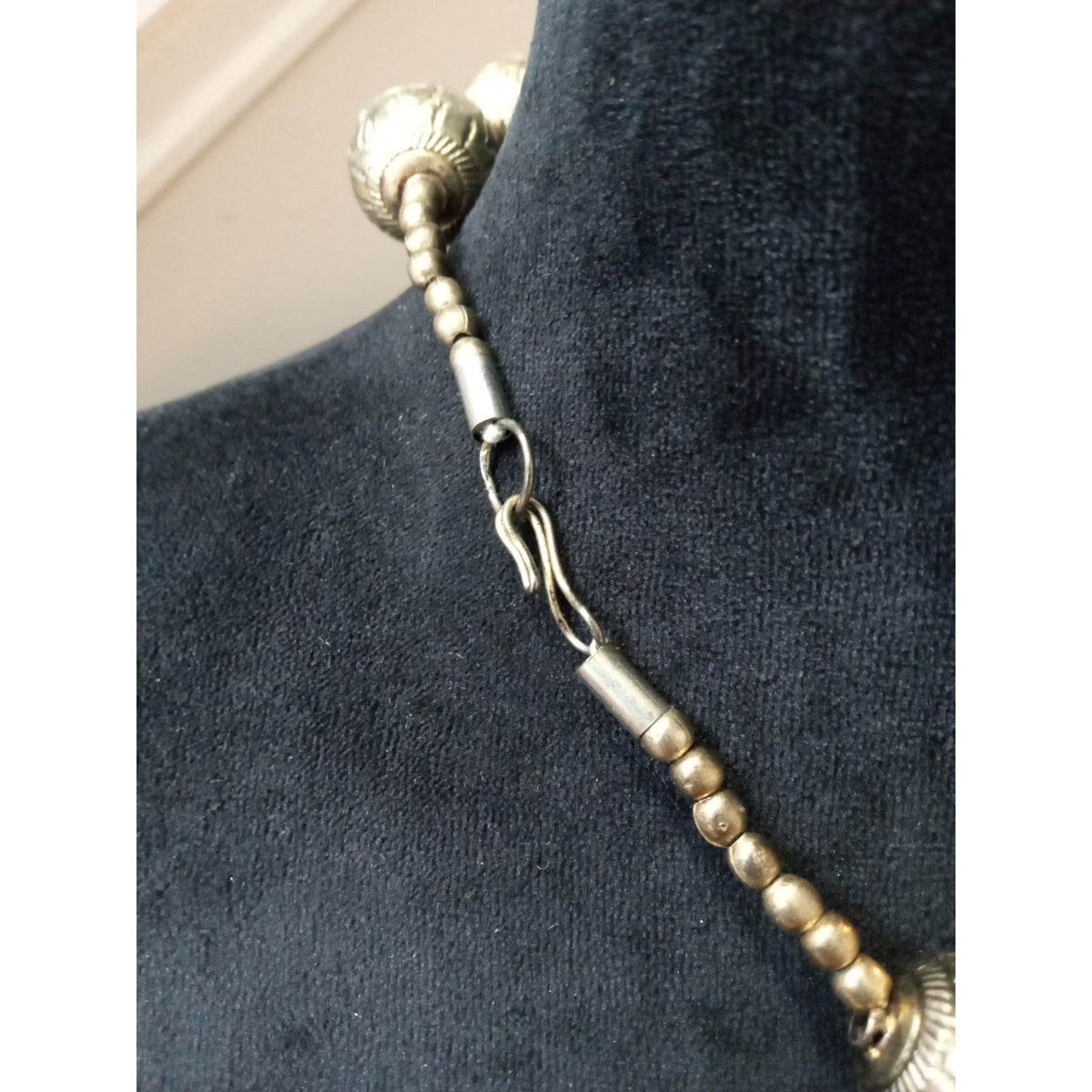 Vintage Gold Tone Etched Bead Choker Necklace Chunky Statement Jewelry