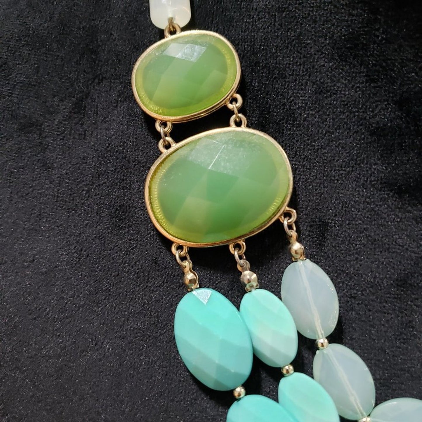 Womens Fashion Green and Blue Stones Statement Collar Necklace w/ Lobster Clasp