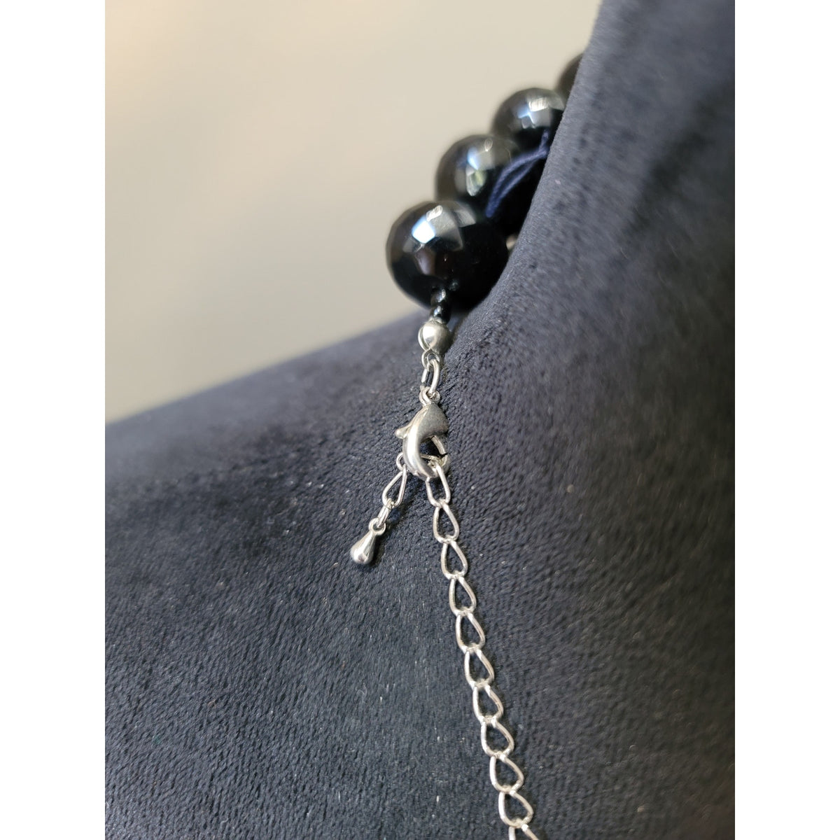 Women's Faceted Black Bead Necklace With Lobster Claw Clasp Elegant Jewelry