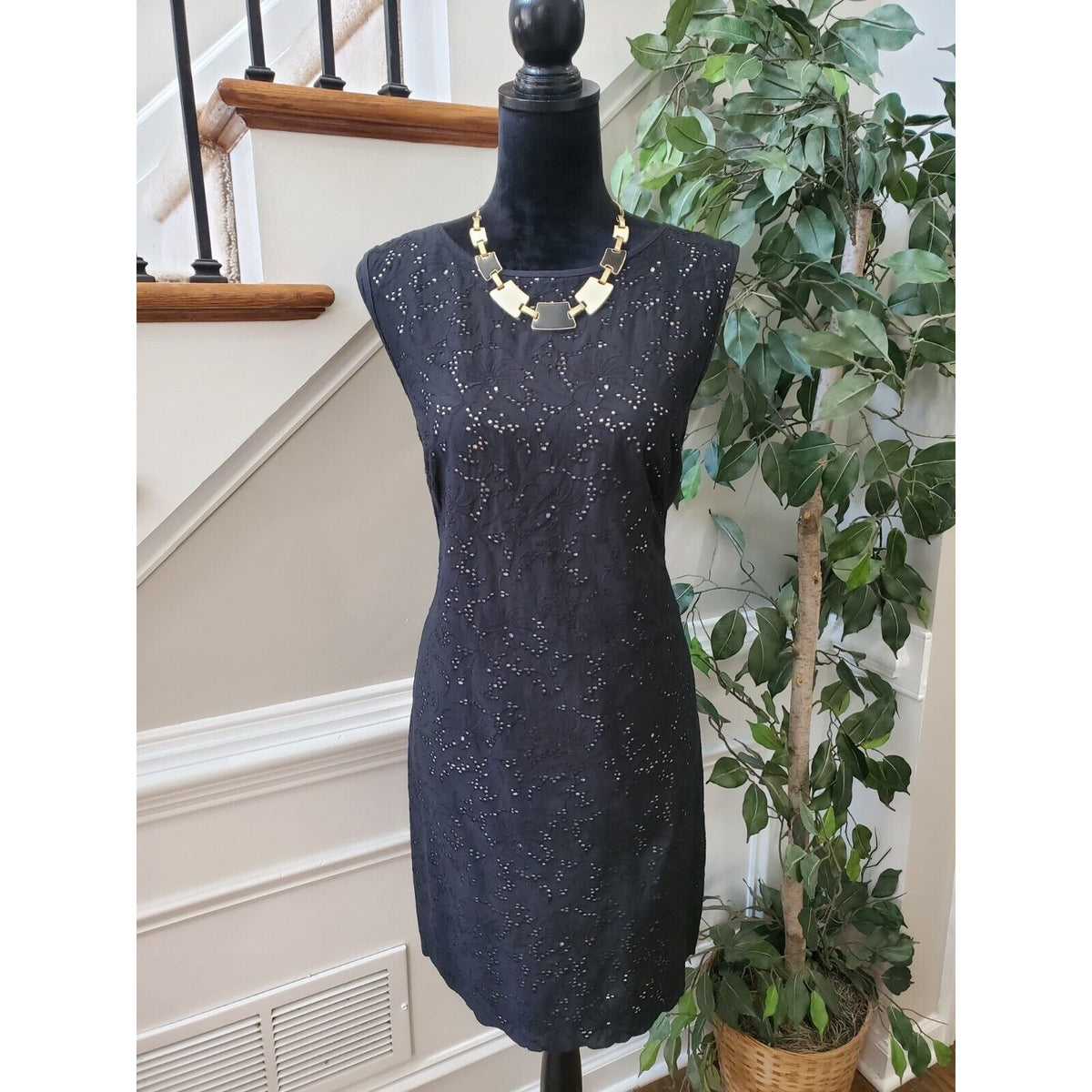 Loft Women Black Floral Polyester Round Neck Sleeveless Knee Length Dress Size 8