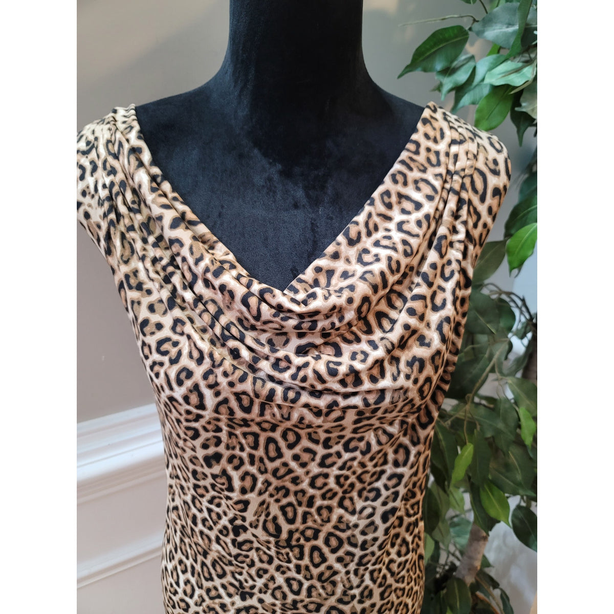 Calvin Klein Blouse Top Women's SZ 1X Brown Leopard Print Sleeveless Cowl Neck
