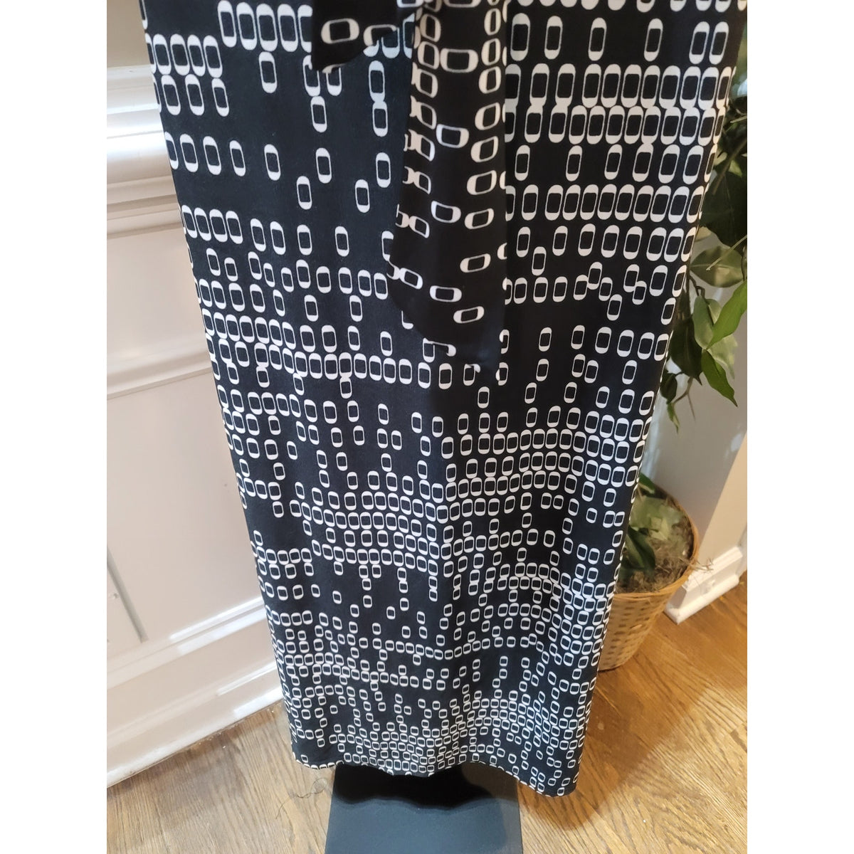 Madison Leigh Maxi Dress Women's Size 2X Black Polyester V Neck Collared