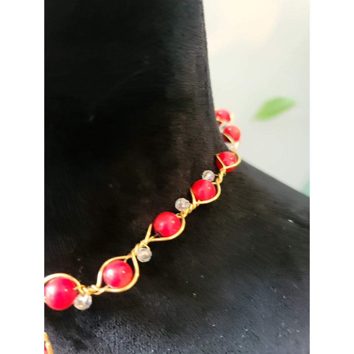 Red Beaded Gold Tone Dreamcatcher Pendant Statement Necklace Boho