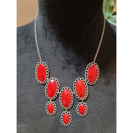Women Red Oval Gemstone Statement Necklace With Lobster Claw Lock Elegant Design