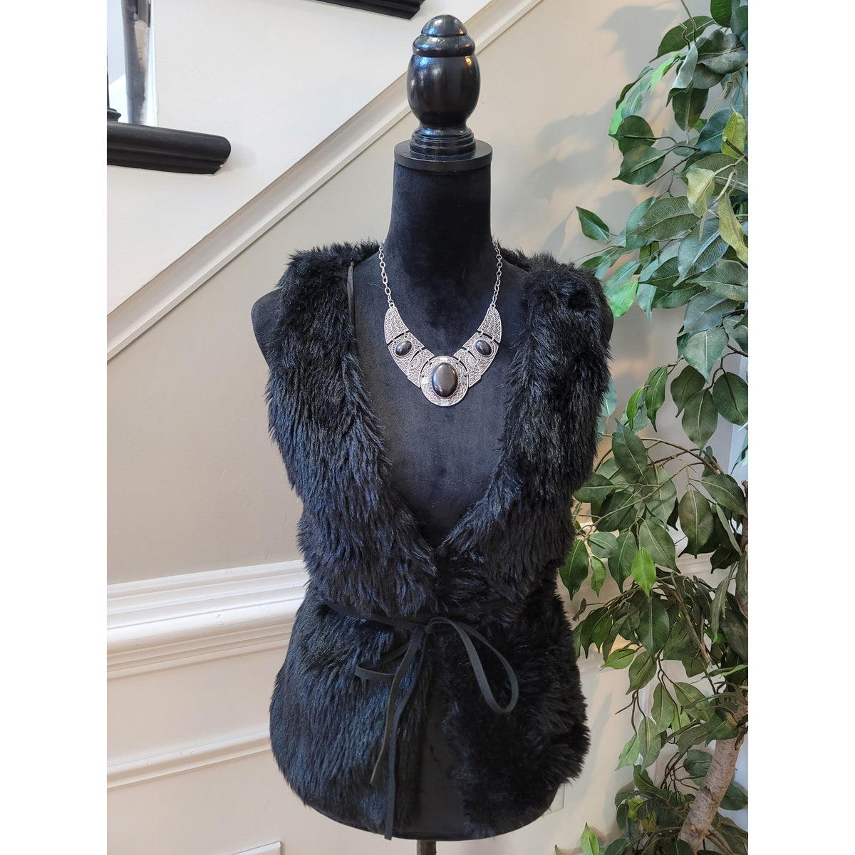 Papaya Faux Fur Vest Women's Small Black Waistcoat Belted Sleeveless Fully Lined