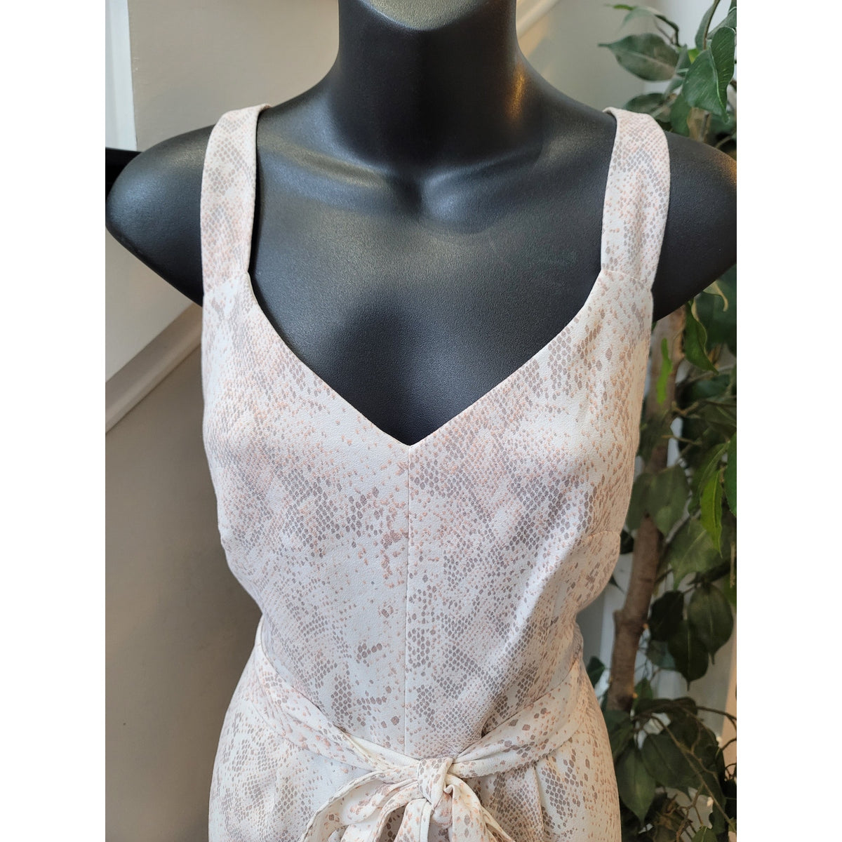 LOFT Outlet Snake Print Jumpsuit Women's Size 2 Beige Wide Leg Summer Romper