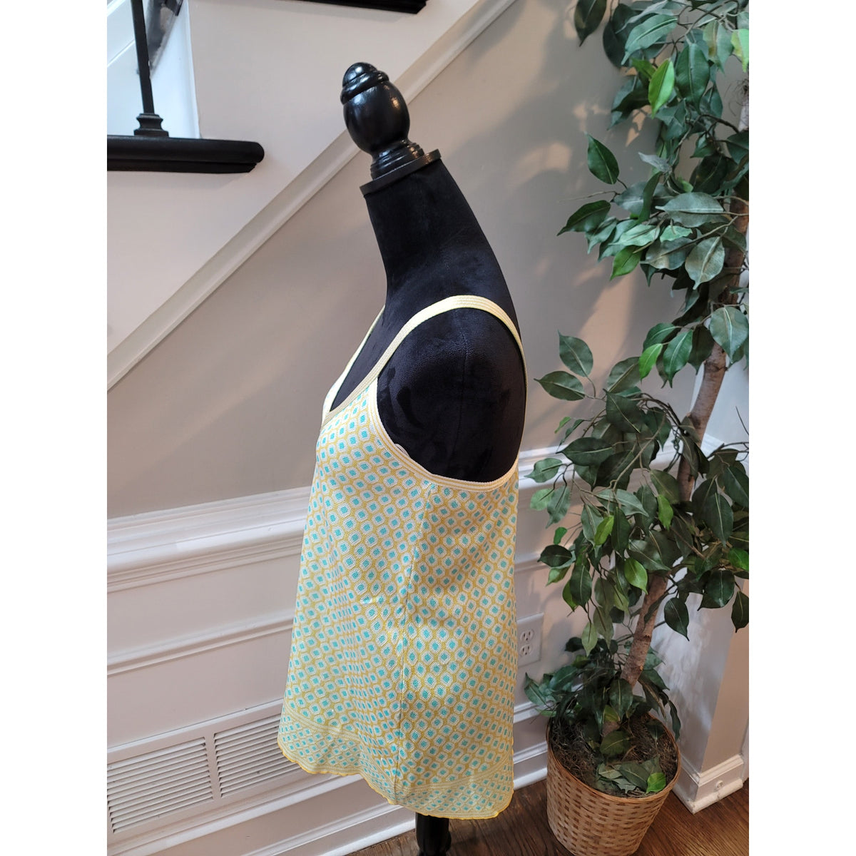 Zara Tank Top Women's Small Yellow/Blue Geometric Wide Straps V-Neck Sleeveless