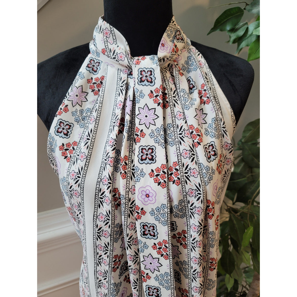 Ann Taylor Blouse Top Women's Large Beige Floral Halter Neck Keyhole Back