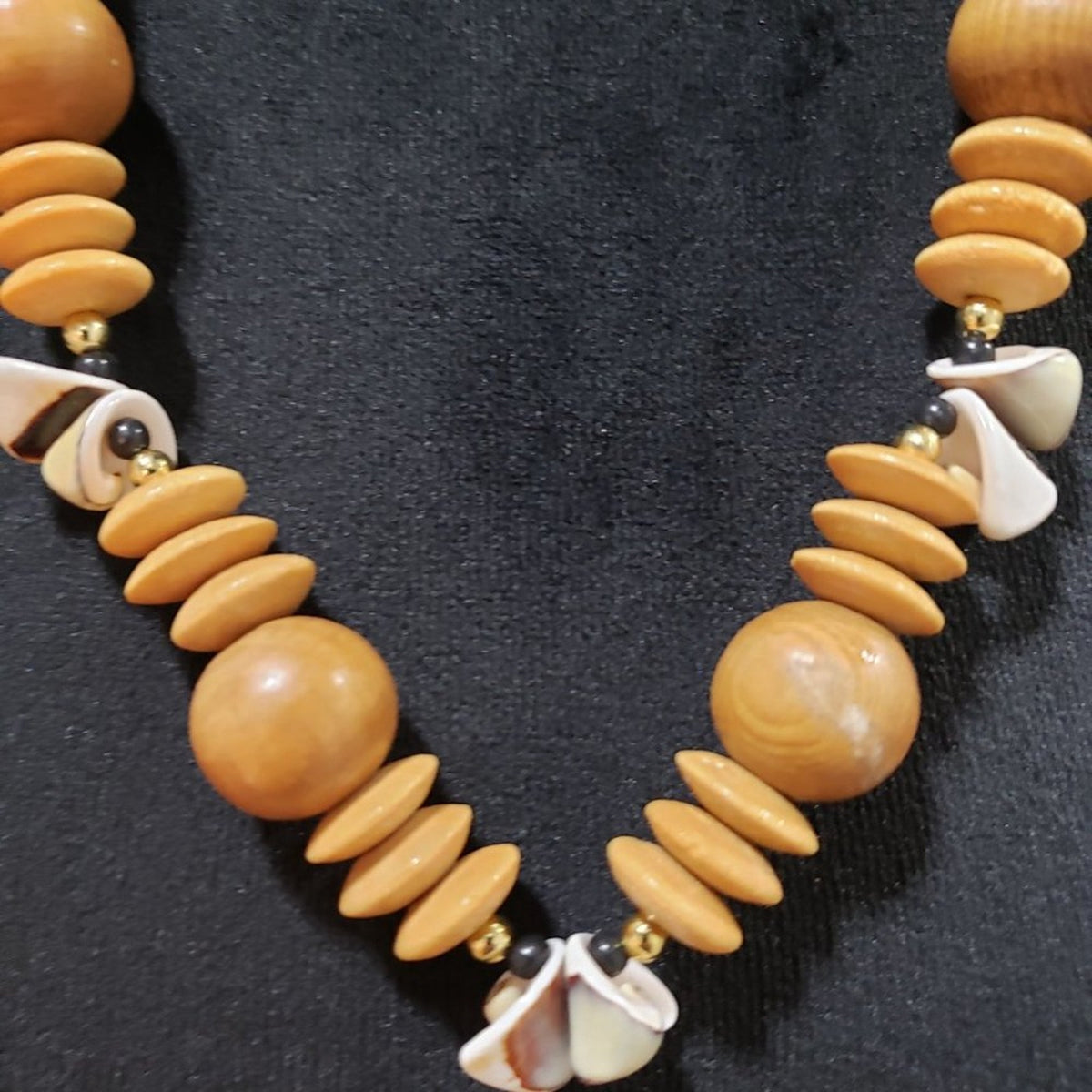 Womens Fashion Minimal Boho Chic Bakelite Beaded Long Necklace w/ Lobster Clasp