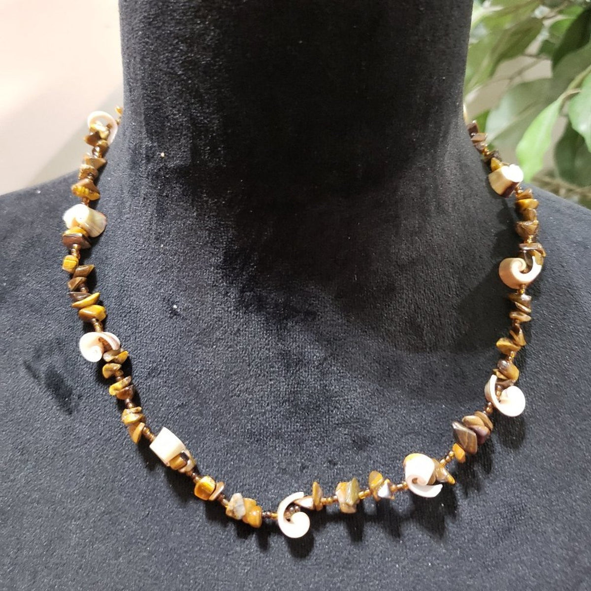 Womens Fashion Handmade Tiger-Eye Small Chips Gemstone Bead Strand Necklace