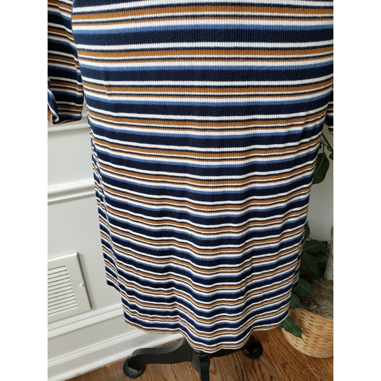 APT. 9 Sheath Dress Womens XL Blue & White Striped Knit Ruched Sleeve Round Neck
