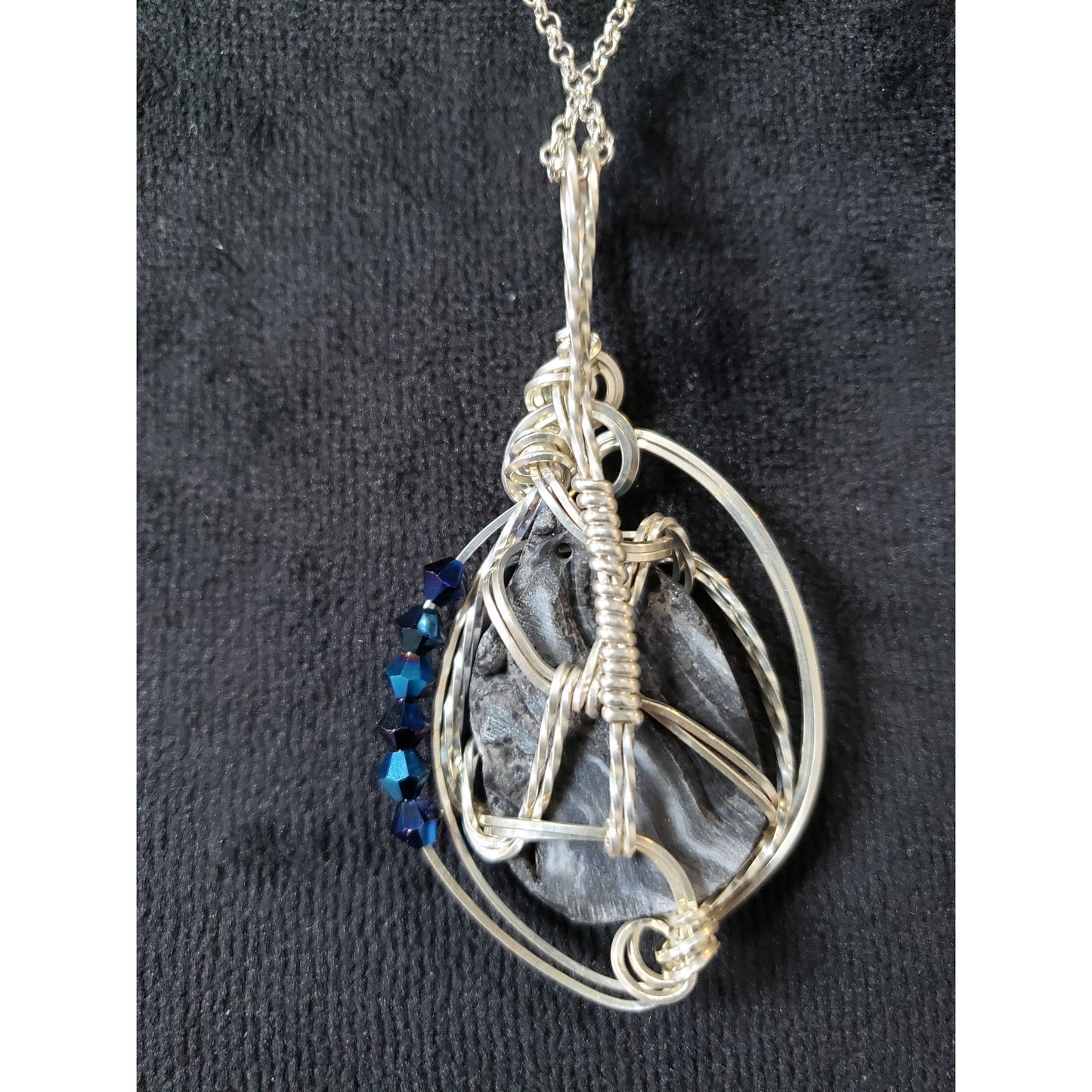 Women's Silver Tone Blue Druzy Pendant Necklace Wire Wrapped Lobster Clasp