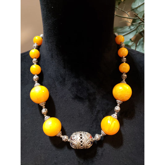 Womens Fashion Gold Tone Yellow Amber Metal Ornate Beads Necklace w/ Lobster