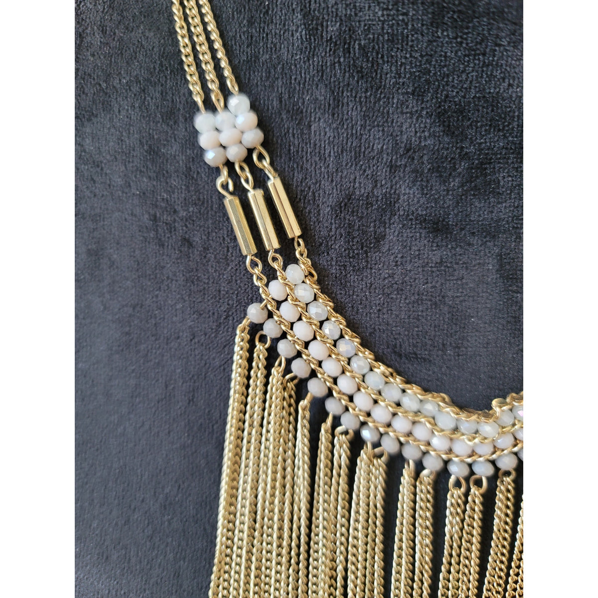Women's Stella And Dot Red Statement Necklace With Gold Chain And Lobster Clasp