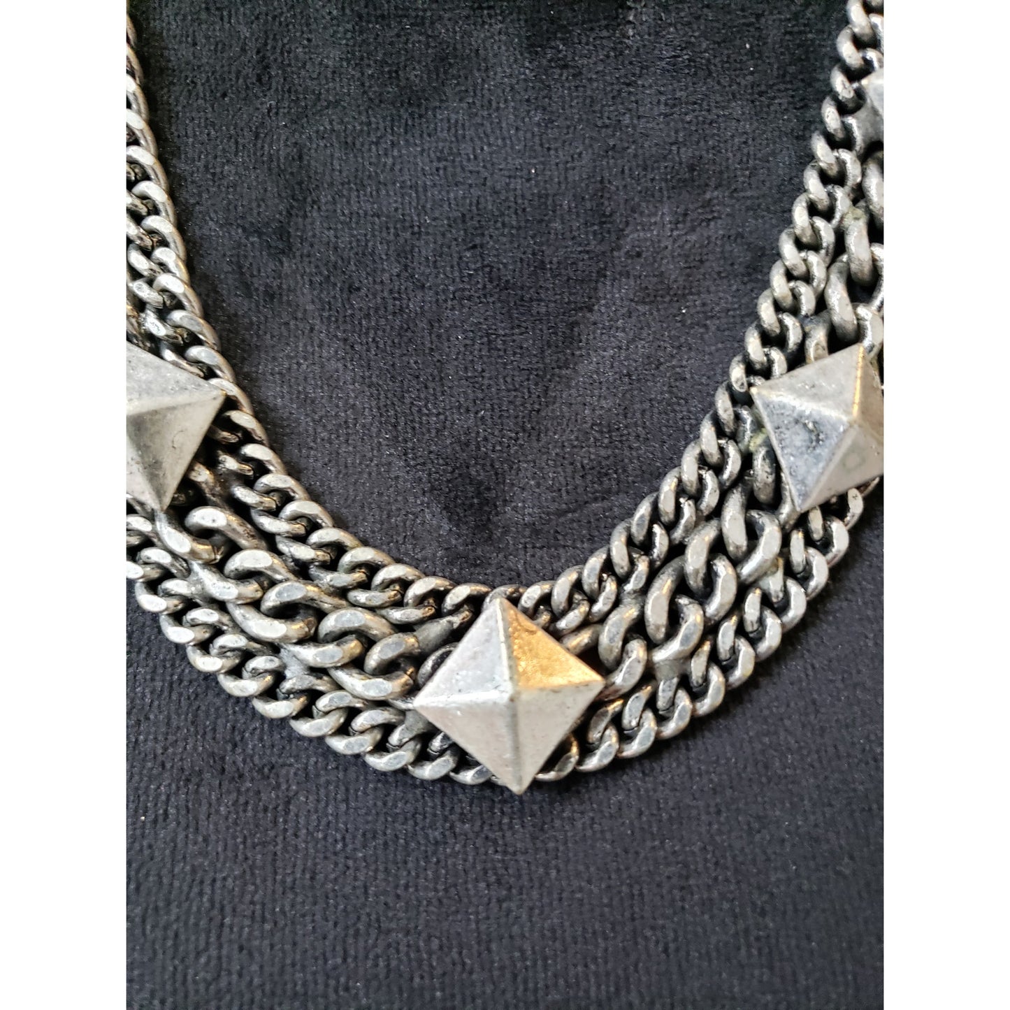 Women's Statement Necklace Silver Tone Pyramid Stud Chain Lobster Clasp Jewelry
