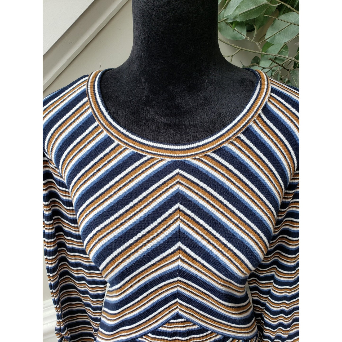 APT. 9 Sheath Dress Womens XL Blue & White Striped Knit Ruched Sleeve Round Neck