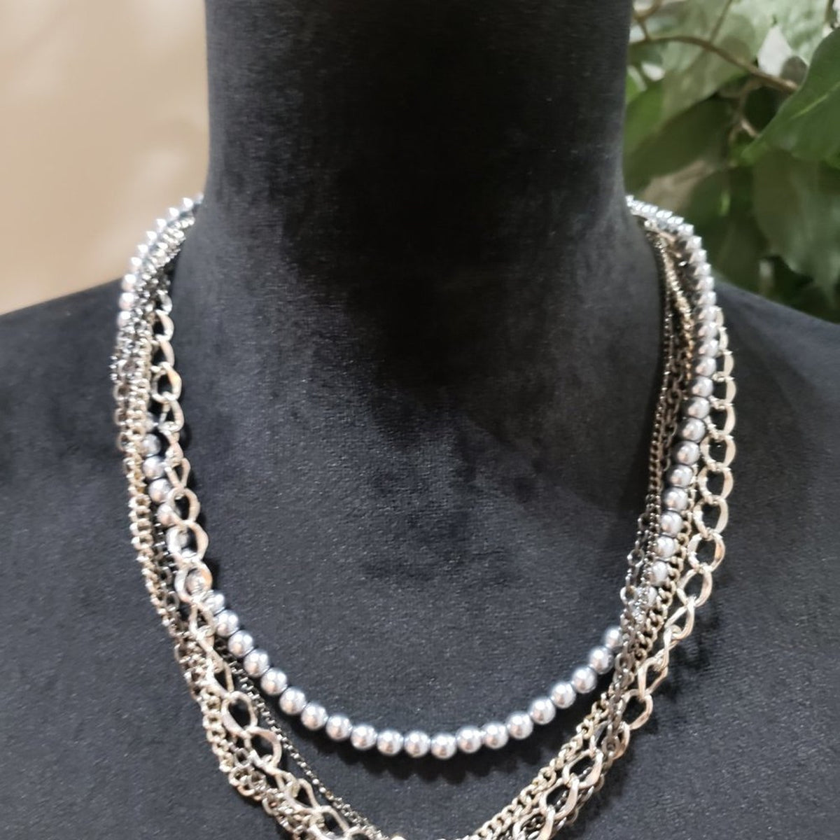 Womens Fashion Multi-Layered Silver Tone Chain Collar Necklace w/ Lobster Clasp