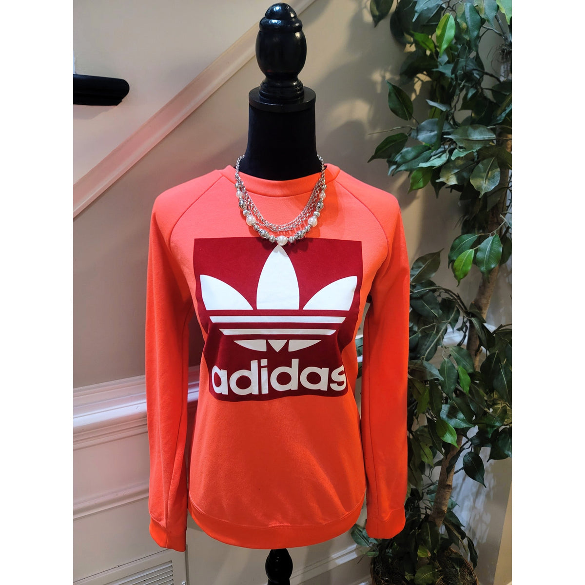 Adidas Sweatshirt Women's Medium Orange Crew Neck Raglan Shoulder Ribbed Hem