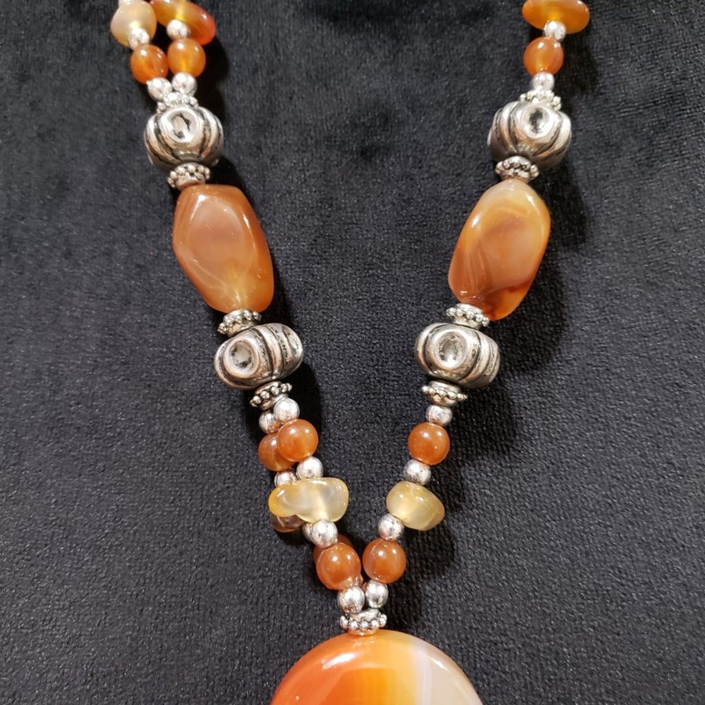 Women's Fashion Chunky Charm Beaded Big Pendant Choker Necklace w/ Lobster Clasp