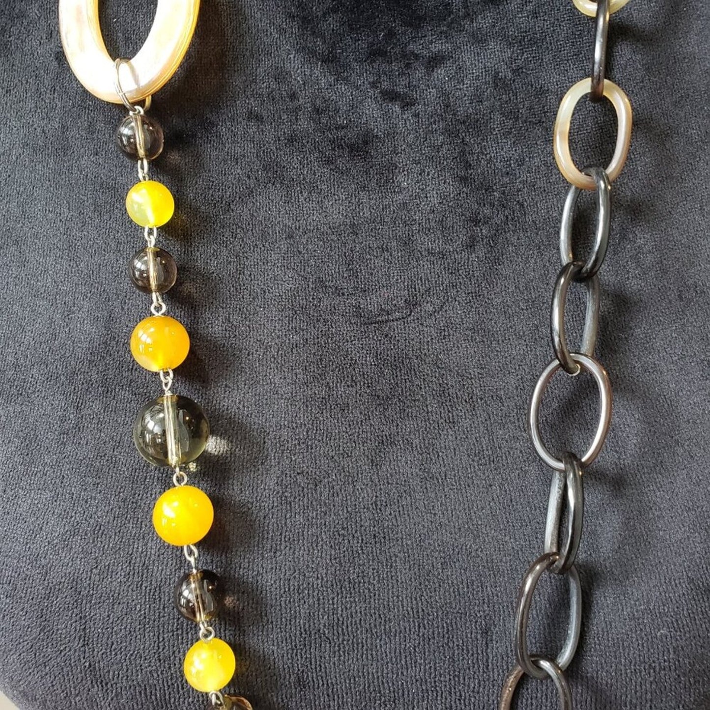 Womens Yellow Jadeite Jade Pendant Yellow Black Pearl Bead Necklace Jewelry