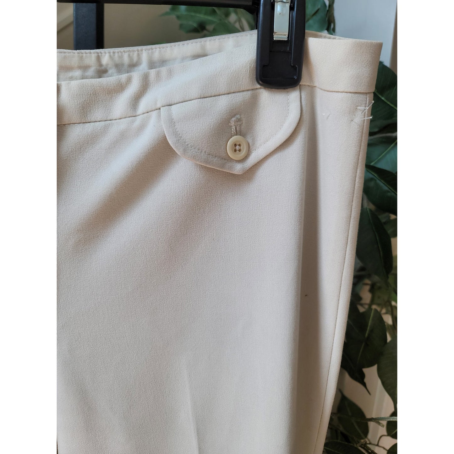Express Trousers Women's Size 5/6 White Stretch Button Cuffed Flat Front