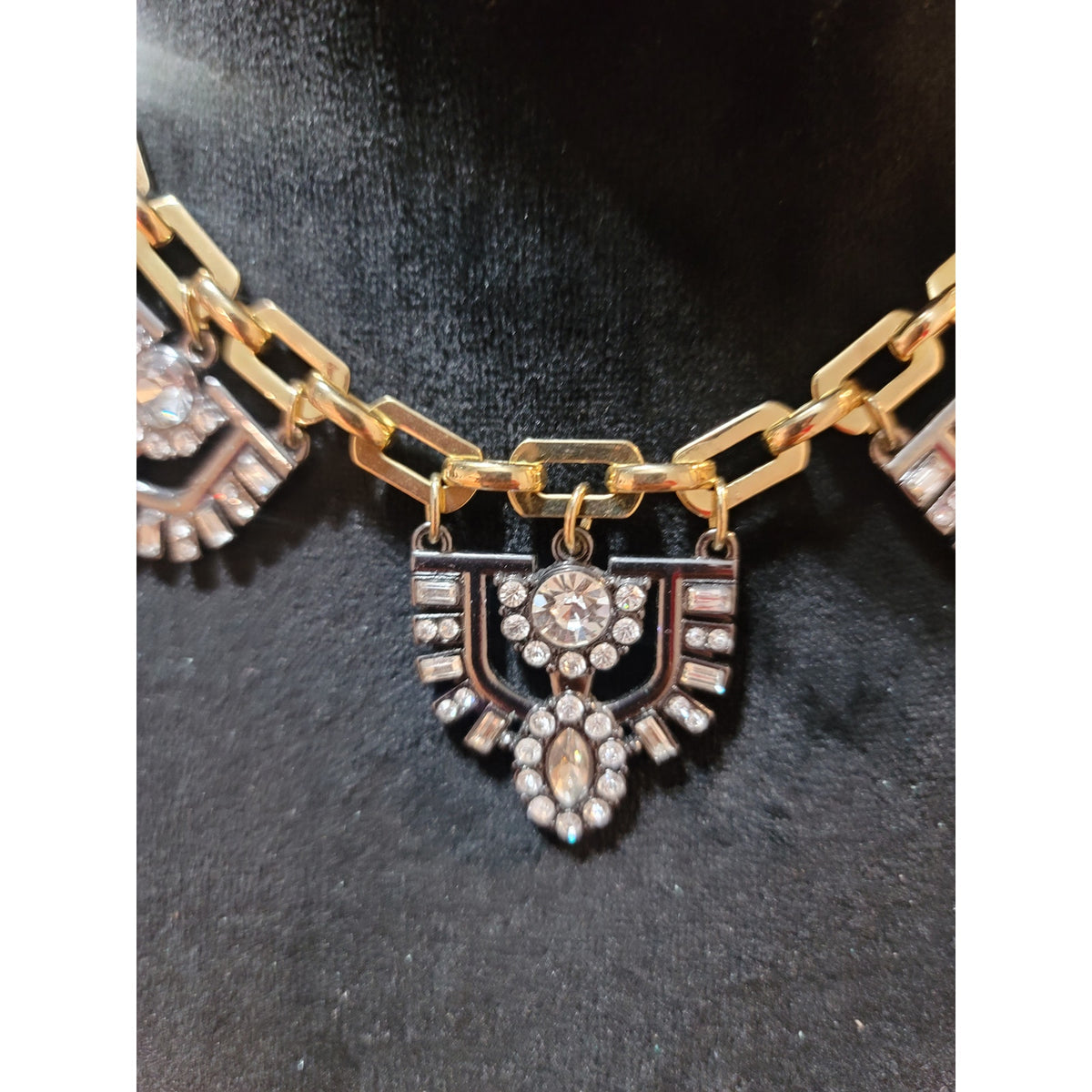 The Limited Women's Gold Chain Necklace With Crystal Pendants And Lobster Claw