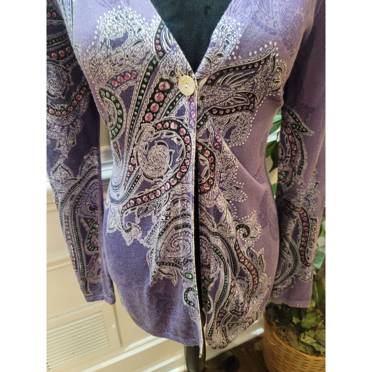 Chico's Cardigan Sweater Women's Size 1/M Purple Paisley V-Neck Long Sleeves