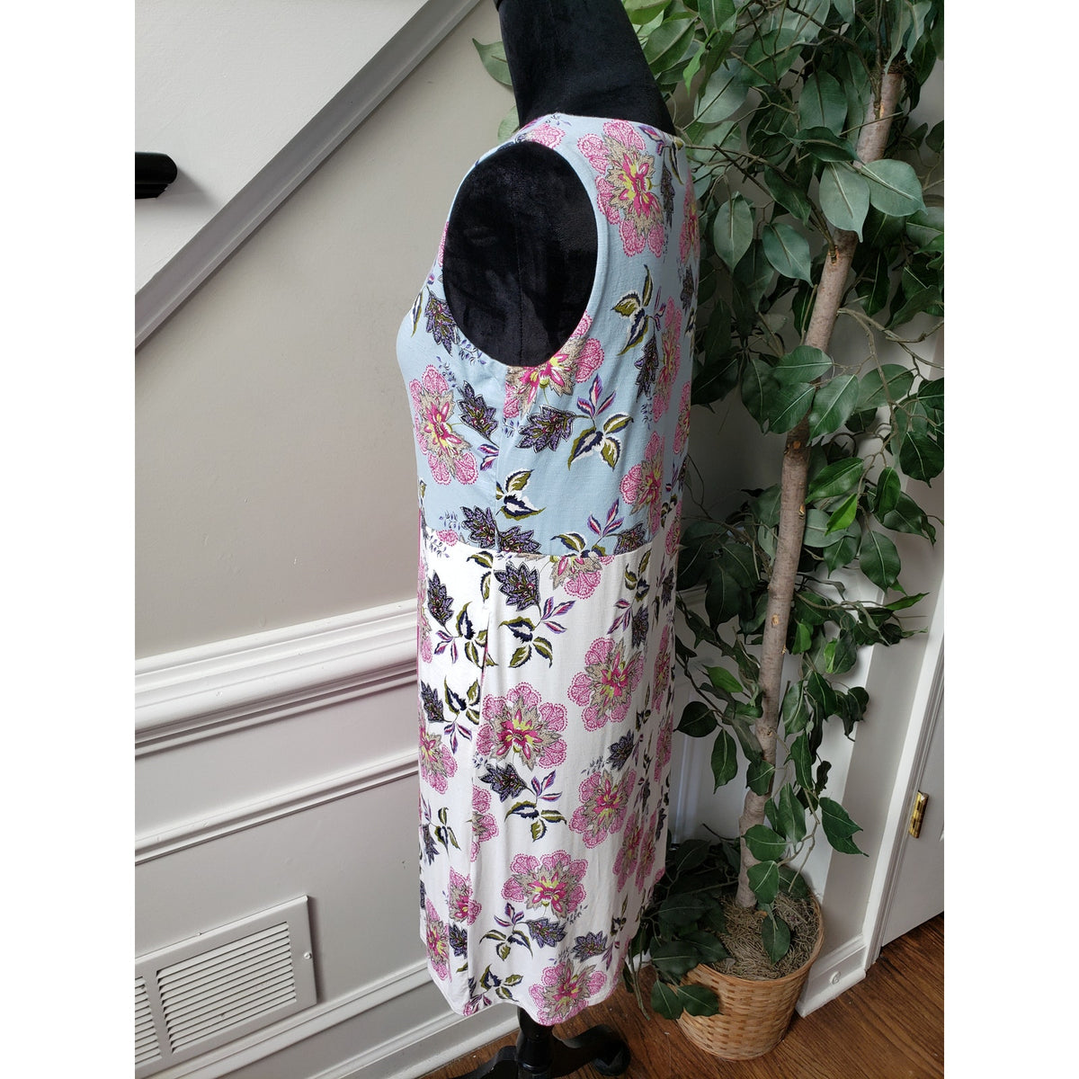 J. Jill Bodycon Dress Women's PS Multi Floral Rayon Stretch Sleeveless V Neck