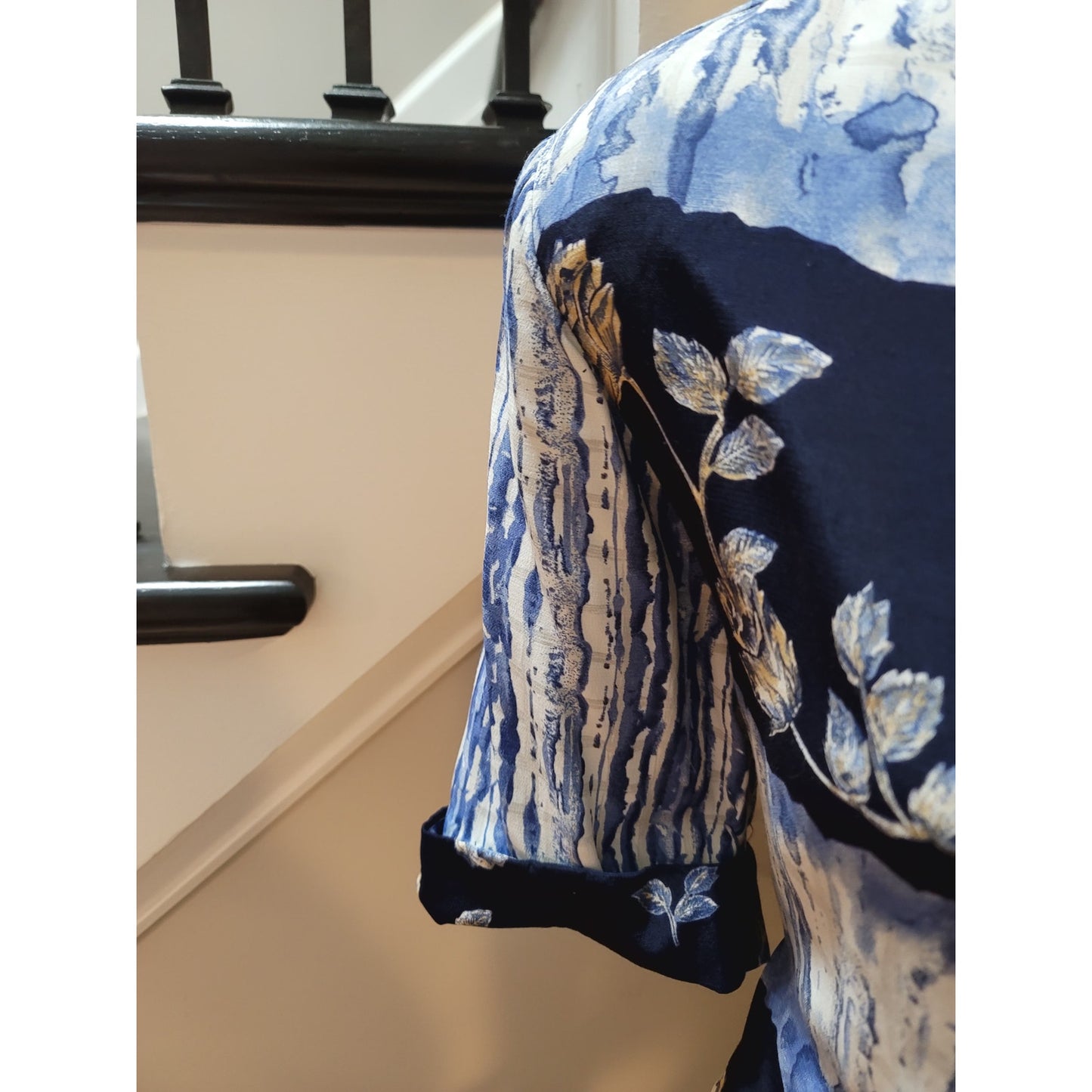Vintage A.K.F 2 Piece Shirt & Skirt Suit 10 Blue Floral Short Sleeve Round Neck
