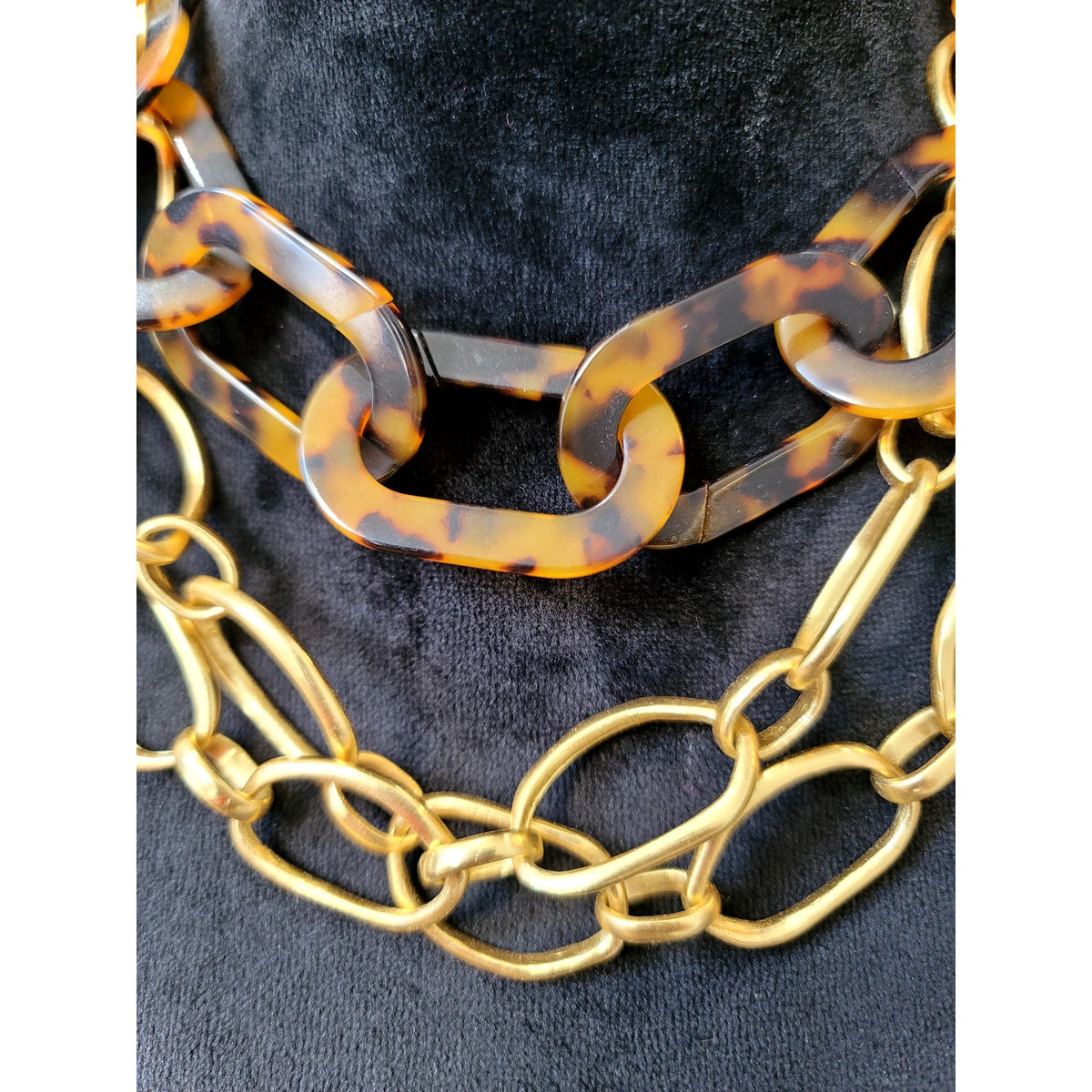Women's Tortoise Statement Necklace Layered Gold Oval Link Chain Fashion Necklace