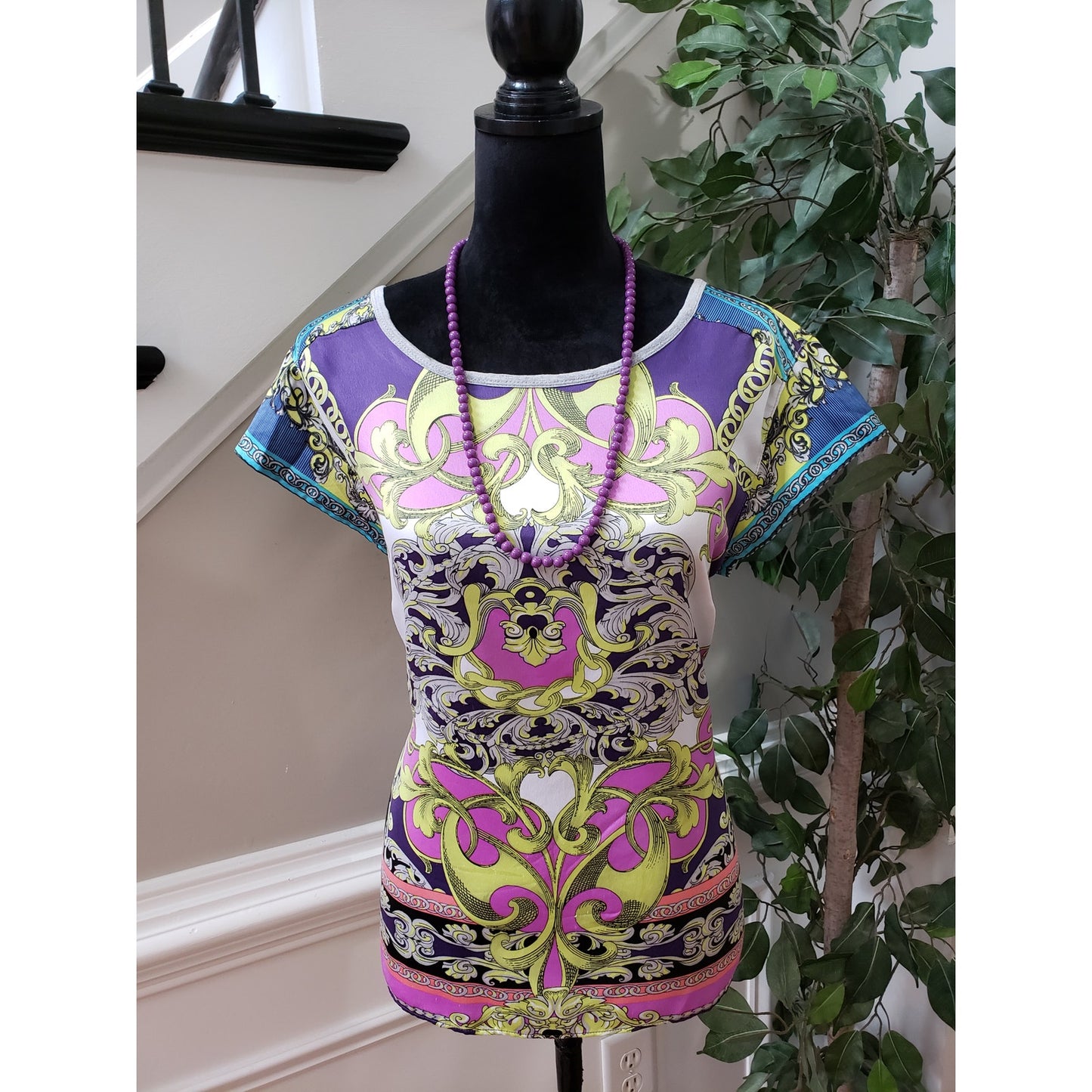 A.n.a Top Blouse Women's Size Large Multicolor Casual Short Sleeve Round Neck