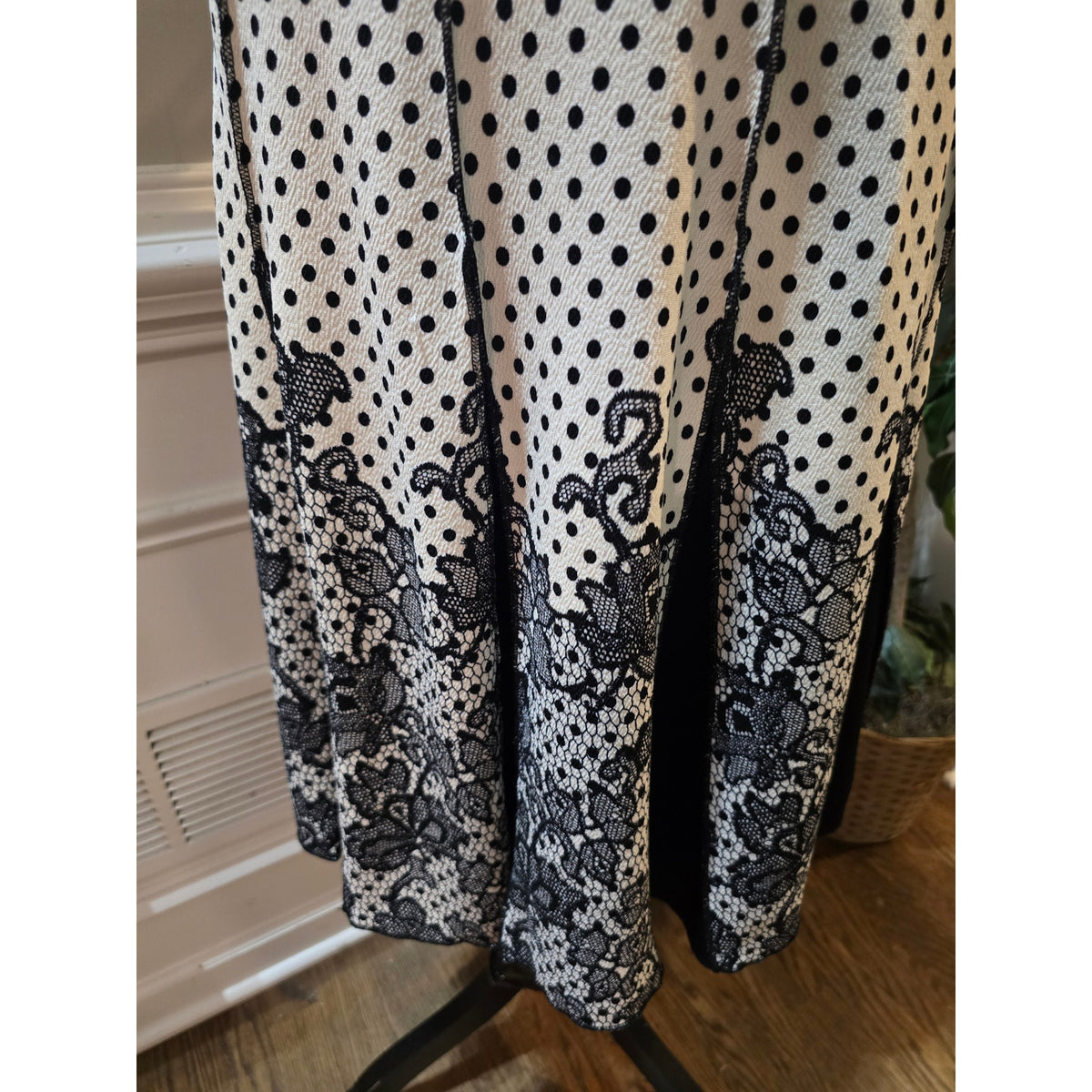 Sami & Jo Seamed Dress Women's SZ 2X Black/White Polka Dot Flared Hem Scoop Neck