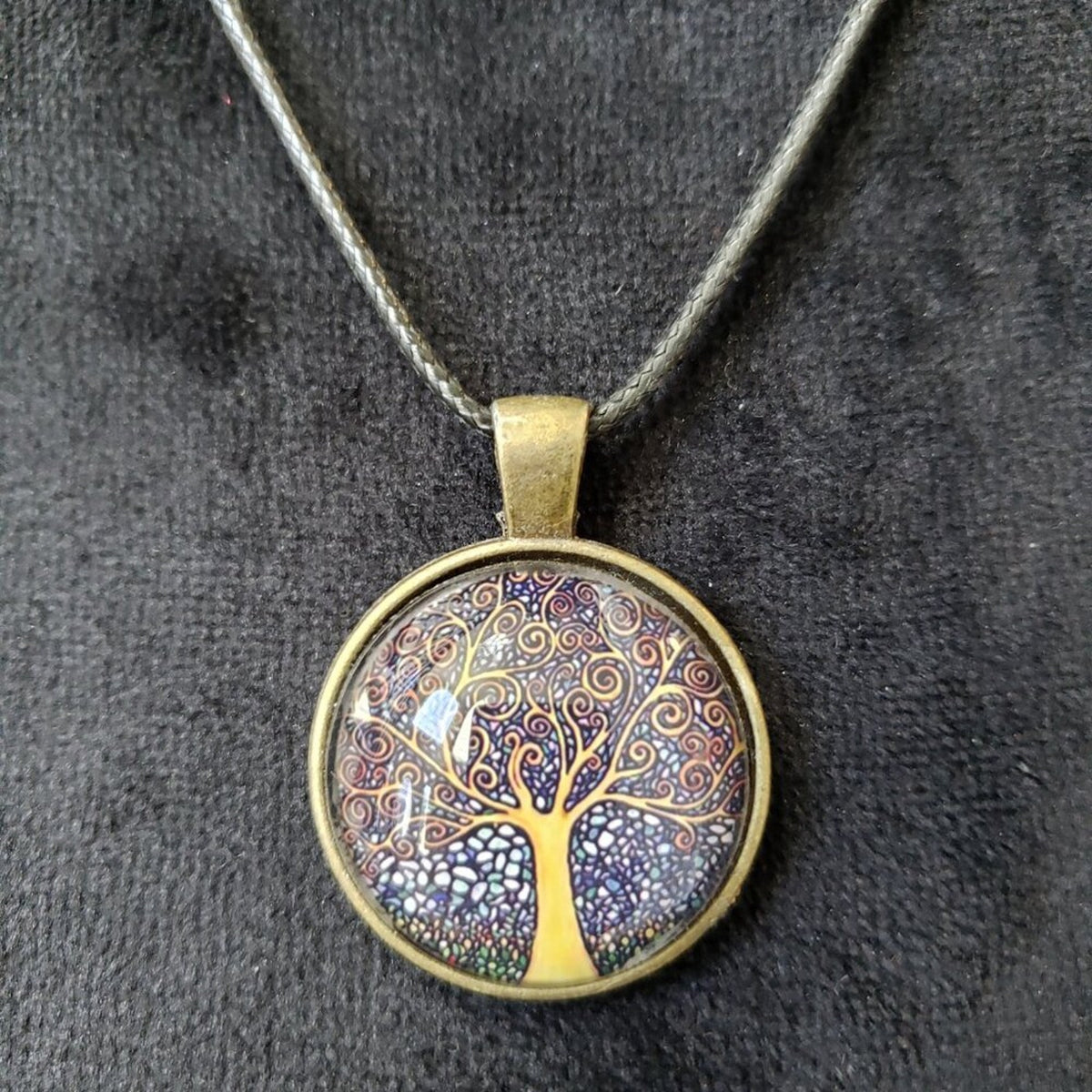 Women Silver Tone Chain Tree of Life Pendant Necklace Jewelry with Lobster Clasp