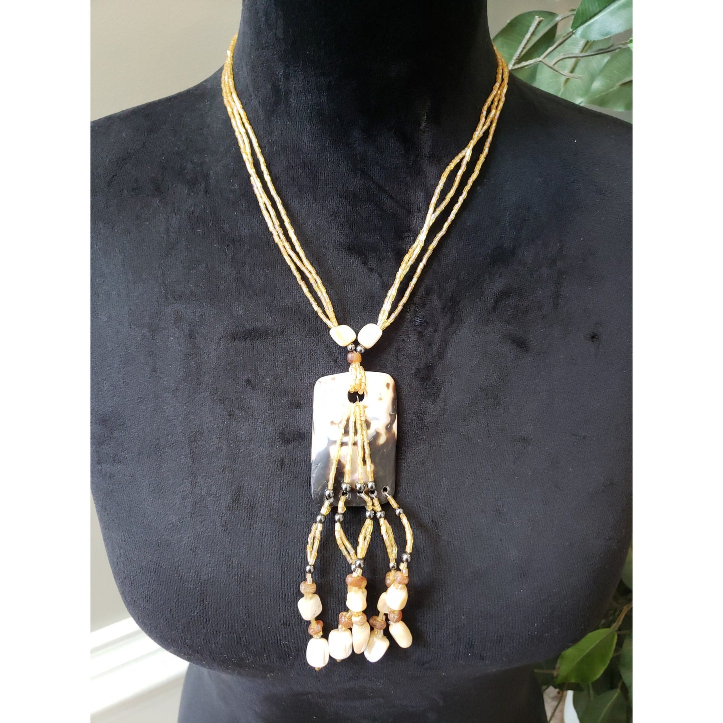 Women Vintage Yellow Beaded Necklace with Mother of Pearl Pendant and Tassel