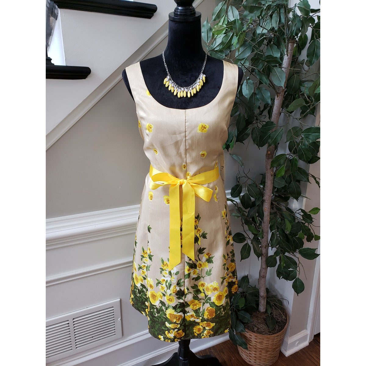 Annalee + Hope Shift Dress Womens 10 Yellow Floral Bow Waist Scoop Neck Back Zip