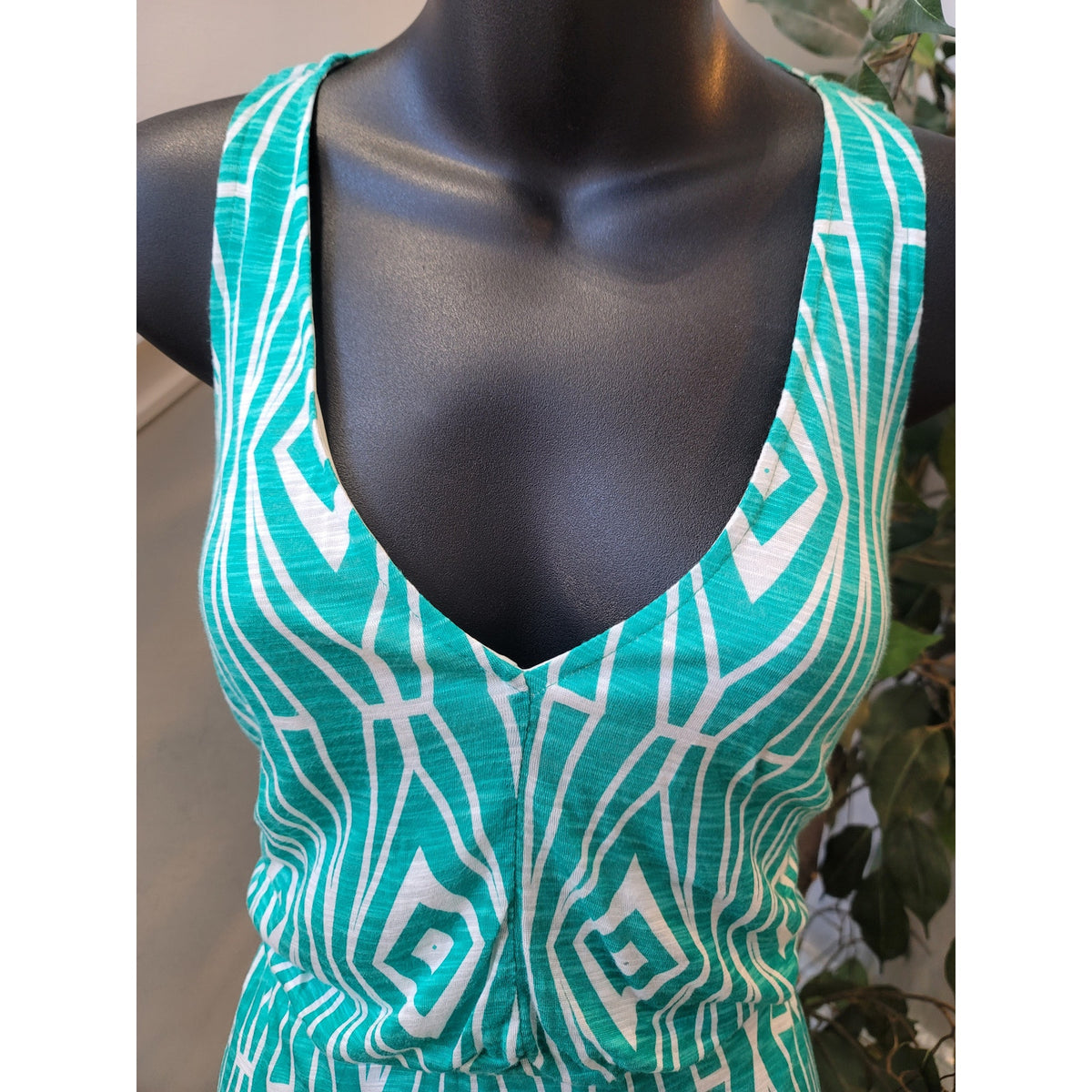 The Addison Story Maxi Dress Women's Medium Aqua White Diamond Deep V-Neck Party