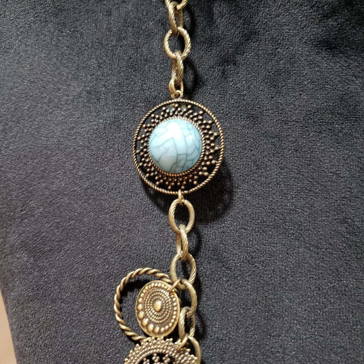 Chico's Women Fashion Belt Faux Turquoise Long Collar Necklace w/ Lobster Clasp