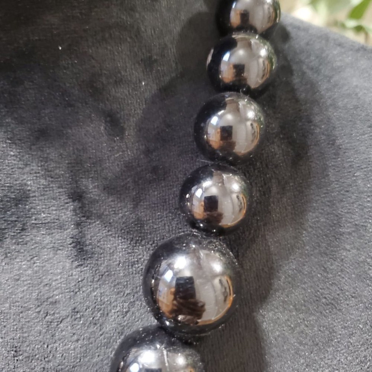 Womens Fashion Black Faux-Pearl Beaded Necklace Adjustable with Lobster Clasp